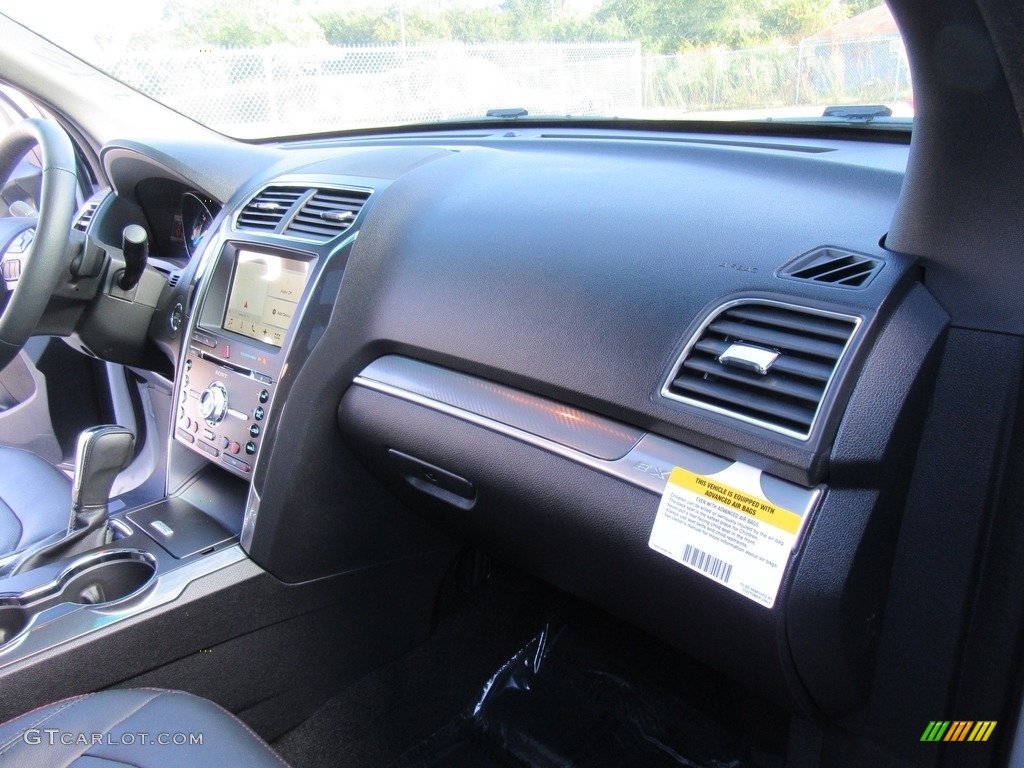 2017 Explorer Sport 4WD - White Platinum / Ebony Black photo #16