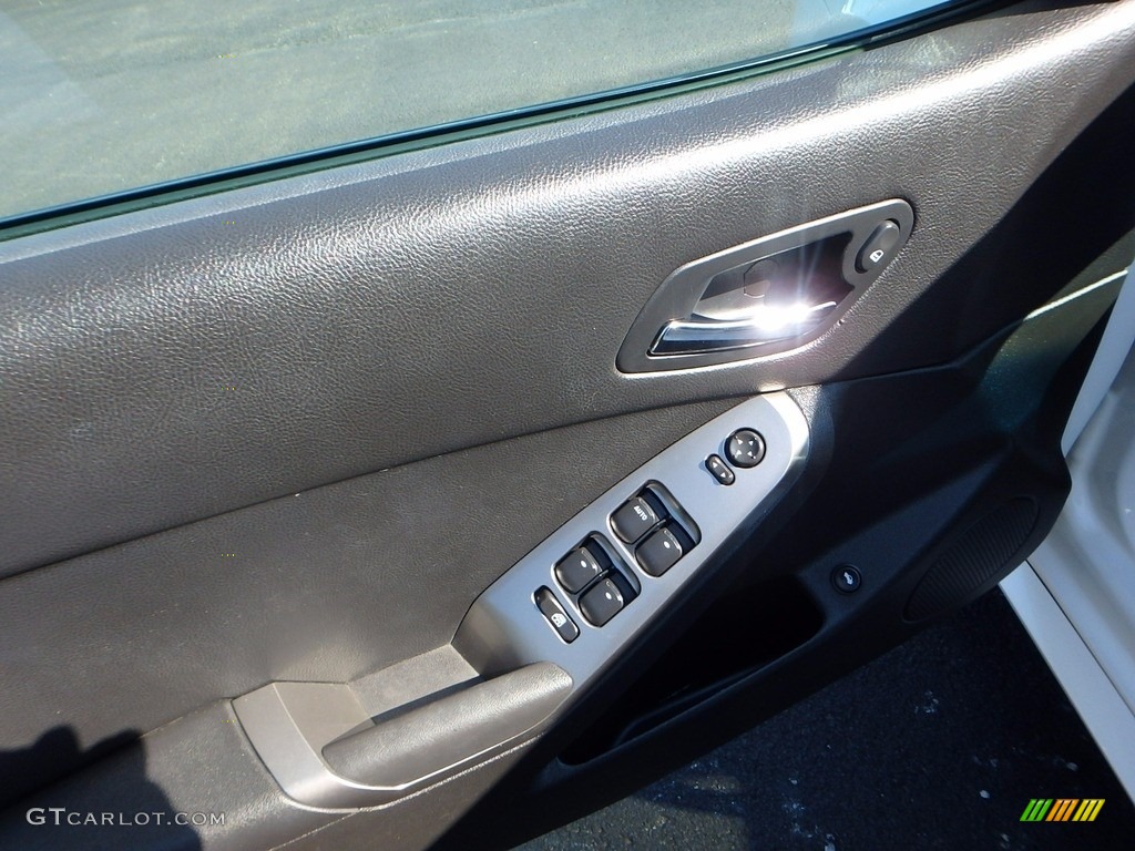 2008 G6 GXP Sedan - Ivory White / Ebony Black photo #11
