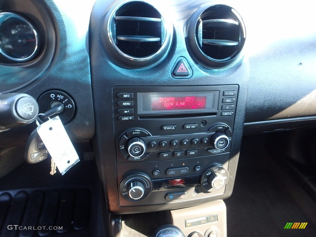 2008 G6 GXP Sedan - Ivory White / Ebony Black photo #13