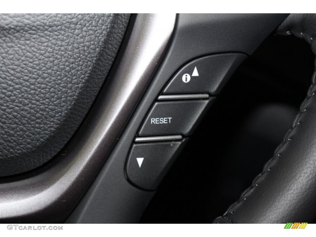 2017 Honda Ridgeline RTL-T Controls Photo #116208360