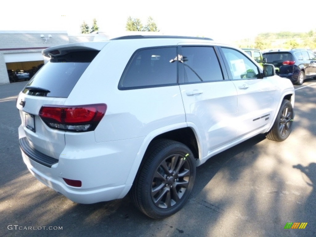 2017 Grand Cherokee Limited 4x4 - Bright White / Black/Light Frost Beige photo #7