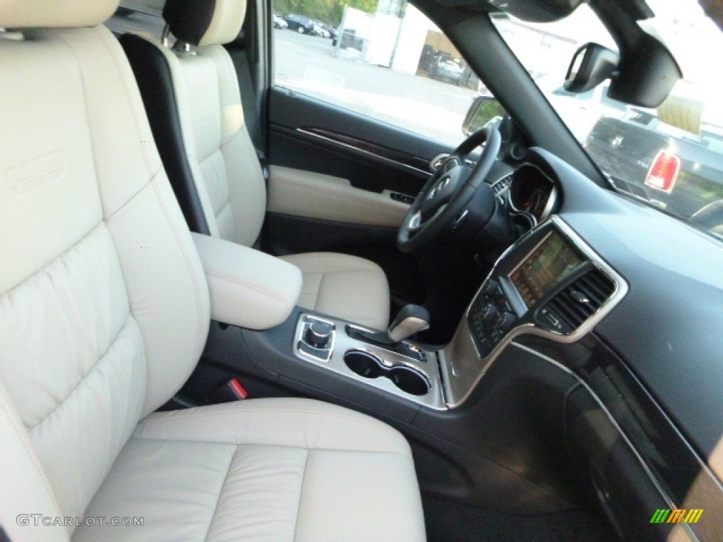 Black/Light Frost Beige Interior 2017 Jeep Grand Cherokee Limited 4x4 Photo #116211639
