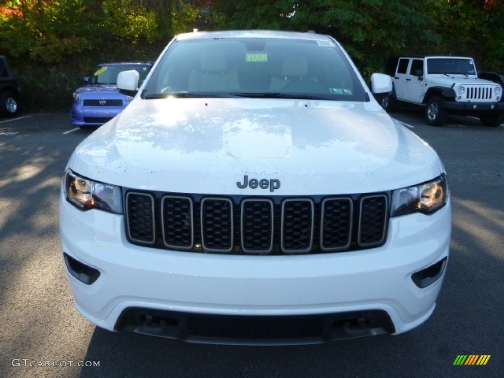 2017 Grand Cherokee Limited 4x4 - Bright White / Black/Light Frost Beige photo #13
