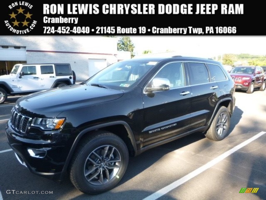 2017 Grand Cherokee Limited 4x4 - Diamond Black Crystal Pearl / Black photo #1