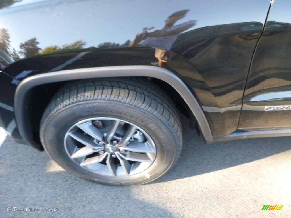 2017 Grand Cherokee Limited 4x4 - Diamond Black Crystal Pearl / Black photo #2