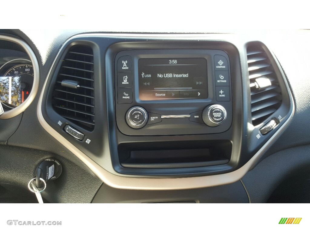 2017 Jeep Cherokee Sport Altitude 4x4 Controls Photo #116212983