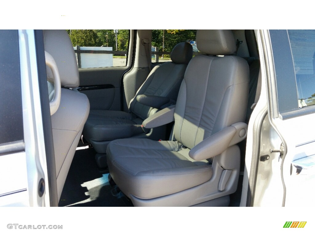 2012 Sedona EX - Bright Silver / Gray photo #12