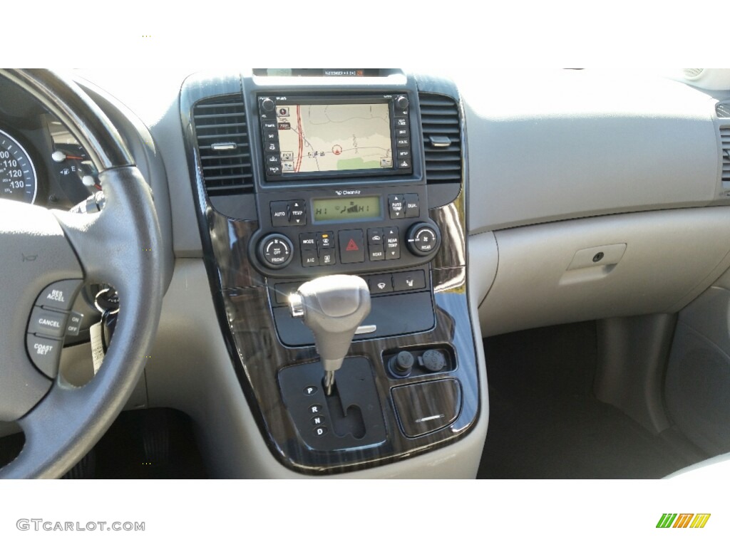 2012 Sedona EX - Bright Silver / Gray photo #17