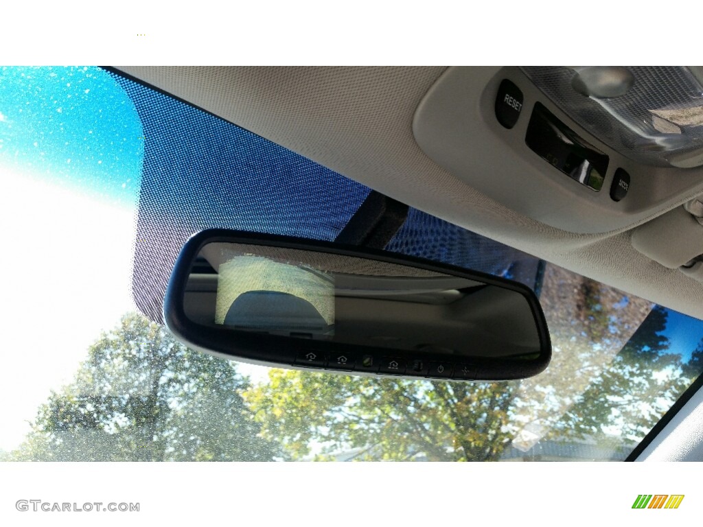 2012 Sedona EX - Bright Silver / Gray photo #20