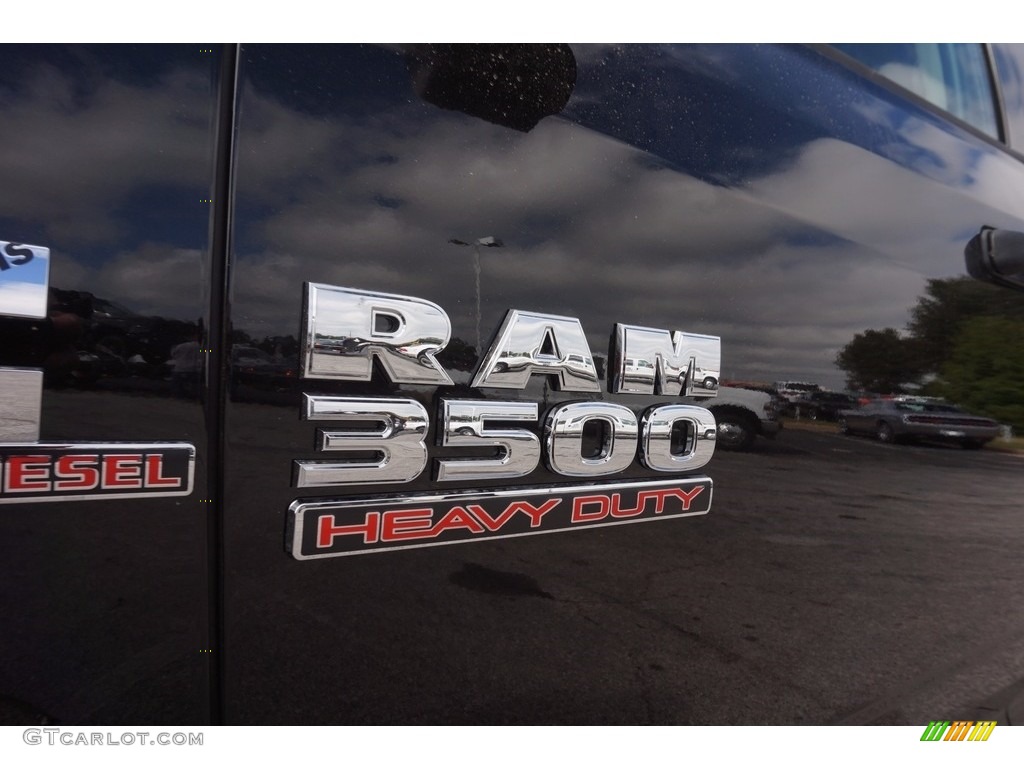 2017 Ram 3500 Tradesman Crew Cab 4x4 Dual Rear Wheel Marks and Logos Photo #116218761
