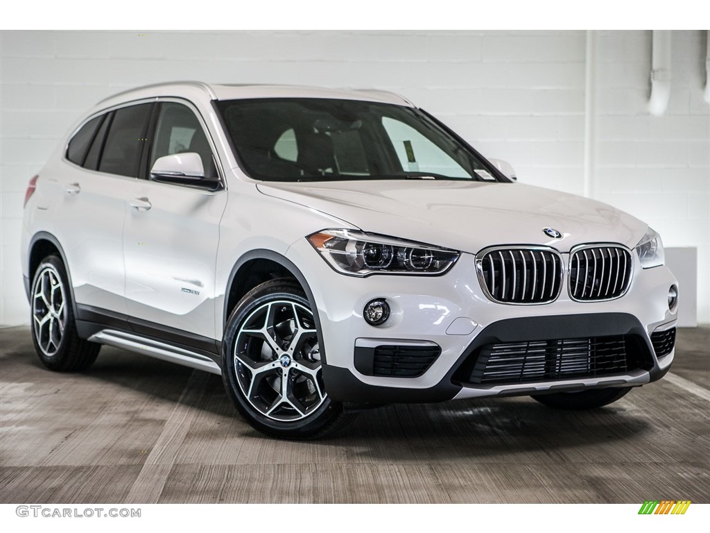 Mineral White Metallic 2017 BMW X1 sDrive28i Exterior Photo #116221206