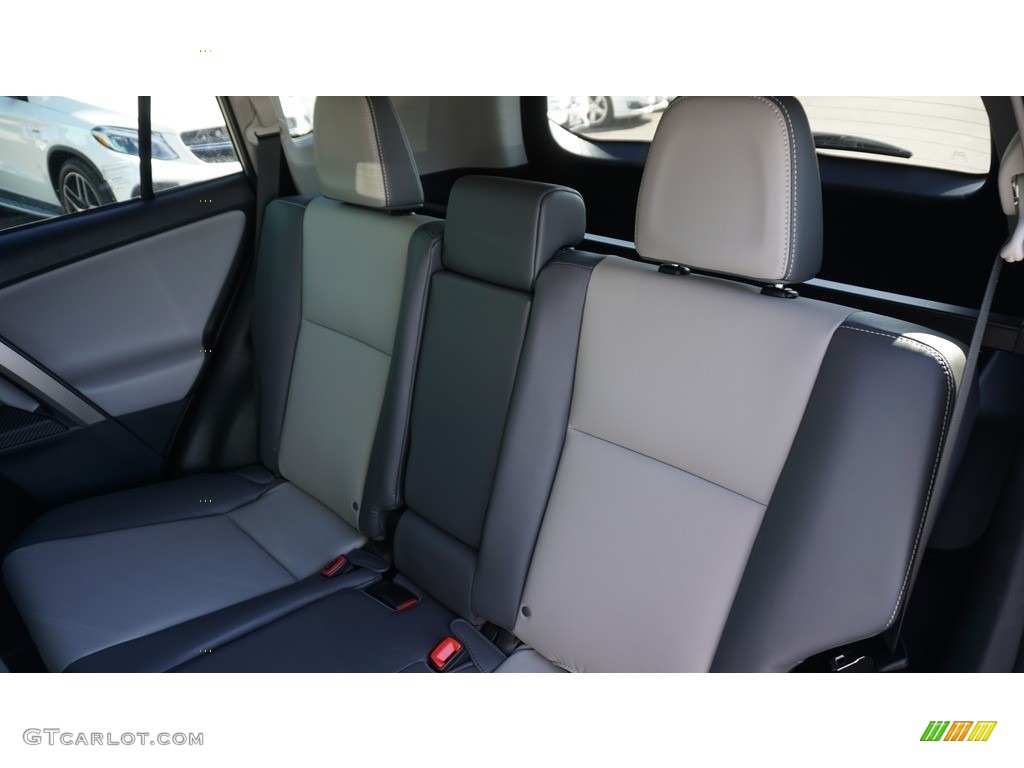 2014 RAV4 Limited AWD - Classic Silver Metallic / Black photo #12