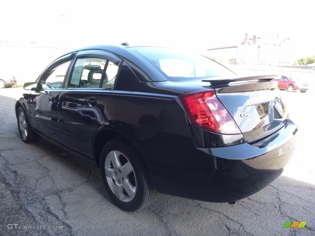 2006 ION 2 Sedan - Black Onyx / Gray photo #4