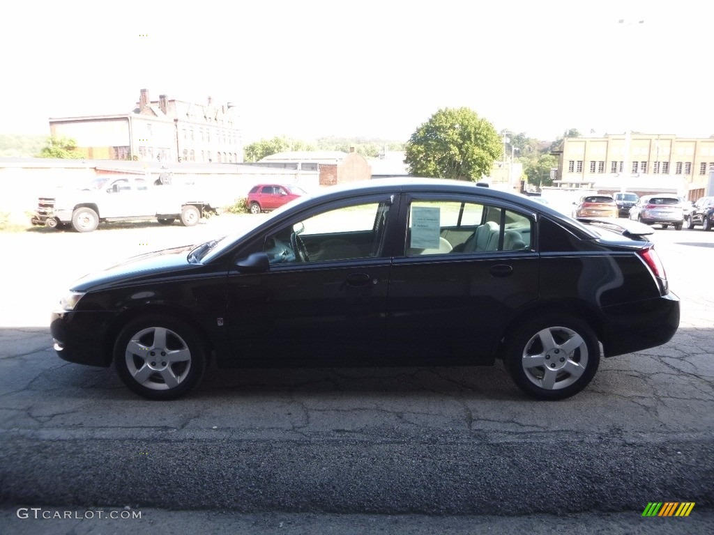 2006 ION 2 Sedan - Black Onyx / Gray photo #5