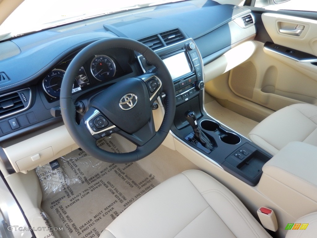 2017 Camry XLE - Creme Brulee Mica / Almond photo #4