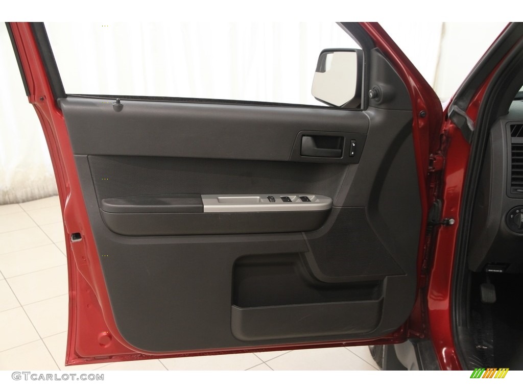 2012 Escape XLT 4WD - Toreador Red Metallic / Charcoal Black photo #4