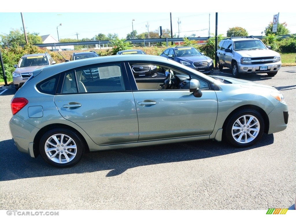 2014 Impreza 2.0i Premium 5 Door - Jasmine Green Metallic / Ivory photo #4