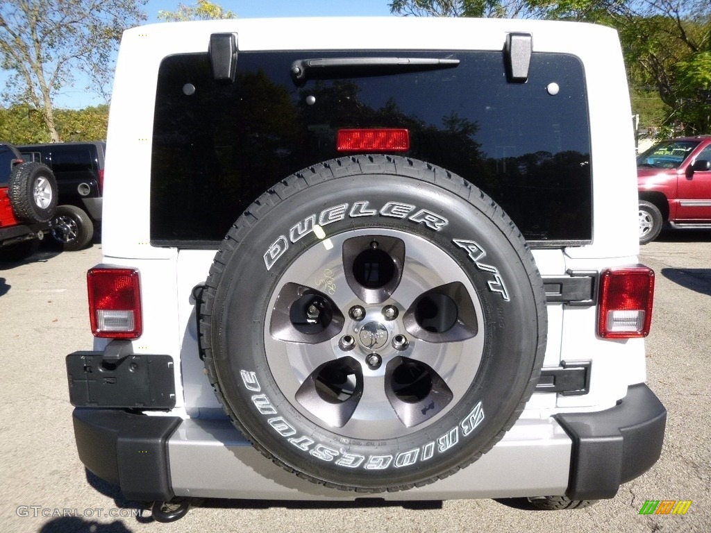 2017 Wrangler Unlimited Sahara 4x4 - Bright White / Black/Dark Saddle photo #4