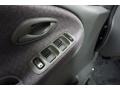 Medium Gray Controls Photo for 2001 Chevrolet Tracker #116242541