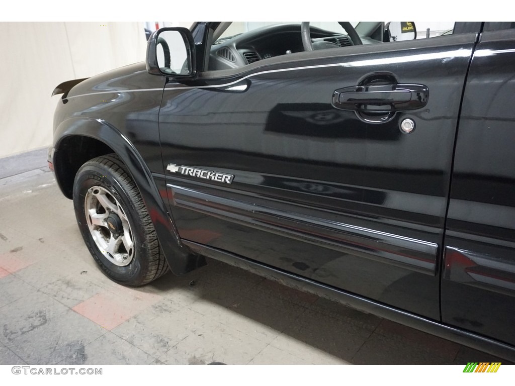 2001 Tracker ZR2 Hardtop 4WD - Black / Medium Gray photo #48