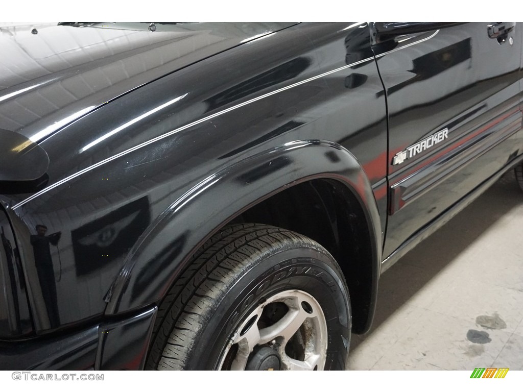 2001 Tracker ZR2 Hardtop 4WD - Black / Medium Gray photo #49