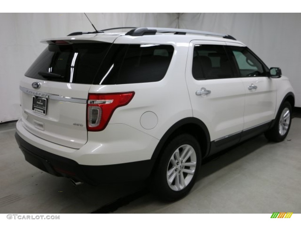 2011 Explorer XLT 4WD - White Suede / Charcoal Black photo #34