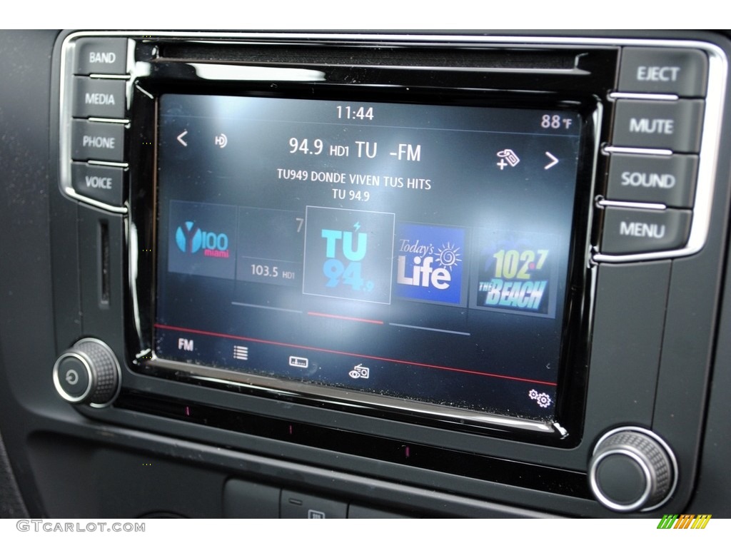 2016 Volkswagen Jetta S Controls Photo #116247614
