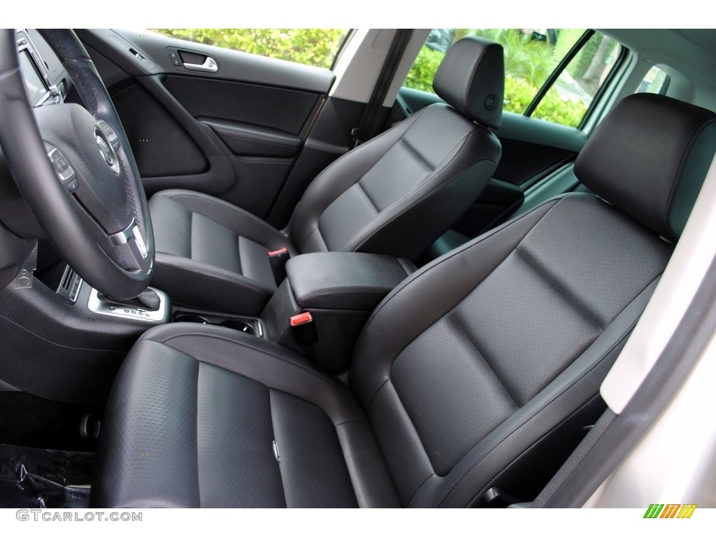 2011 Volkswagen Tiguan SE Front Seat Photos