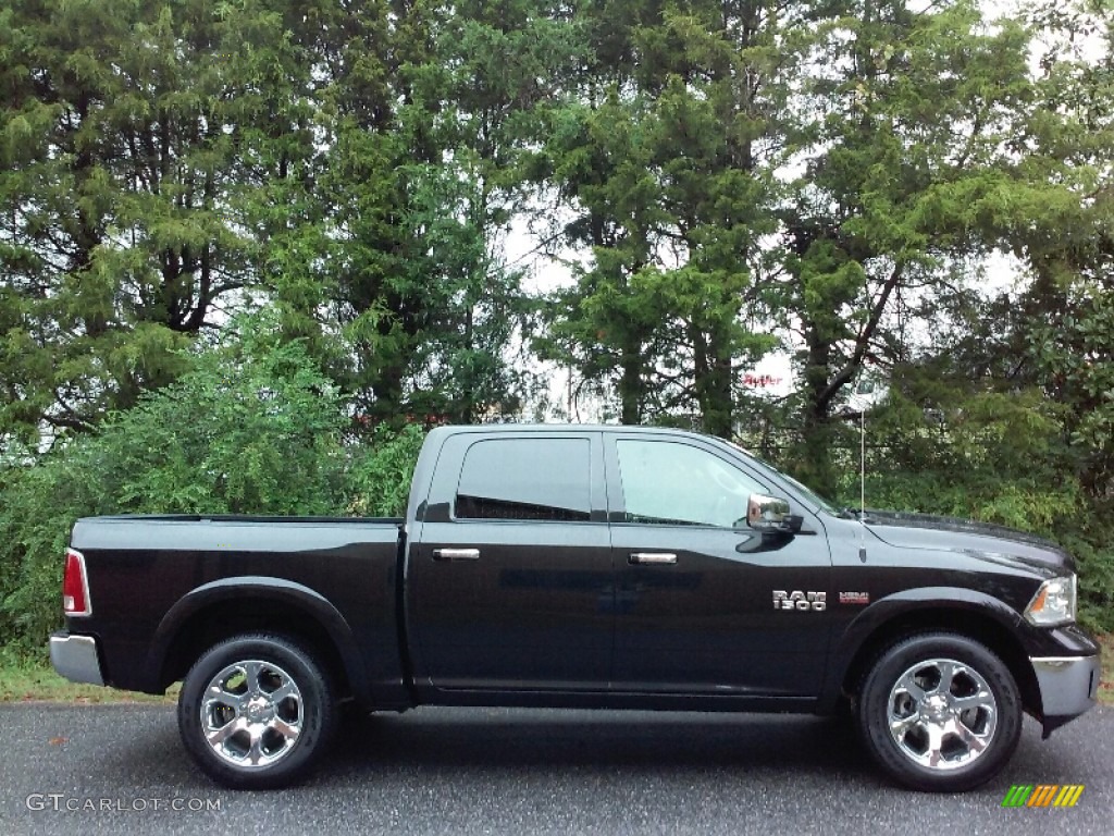 Brilliant Black Crystal Pearl 2017 Ram 1500 Laramie Crew Cab 4x4 Exterior Photo #116249269