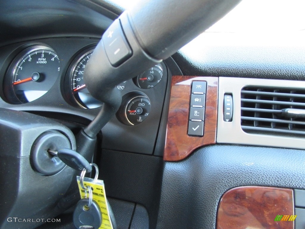 2009 Silverado 1500 LTZ Crew Cab 4x4 - White Diamond Tricoat / Ebony photo #30