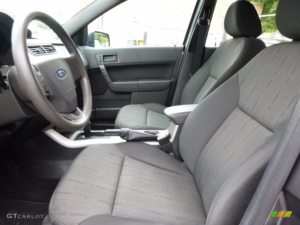 2011 Focus SE Sedan - Sterling Gray Metallic / Charcoal Black photo #5