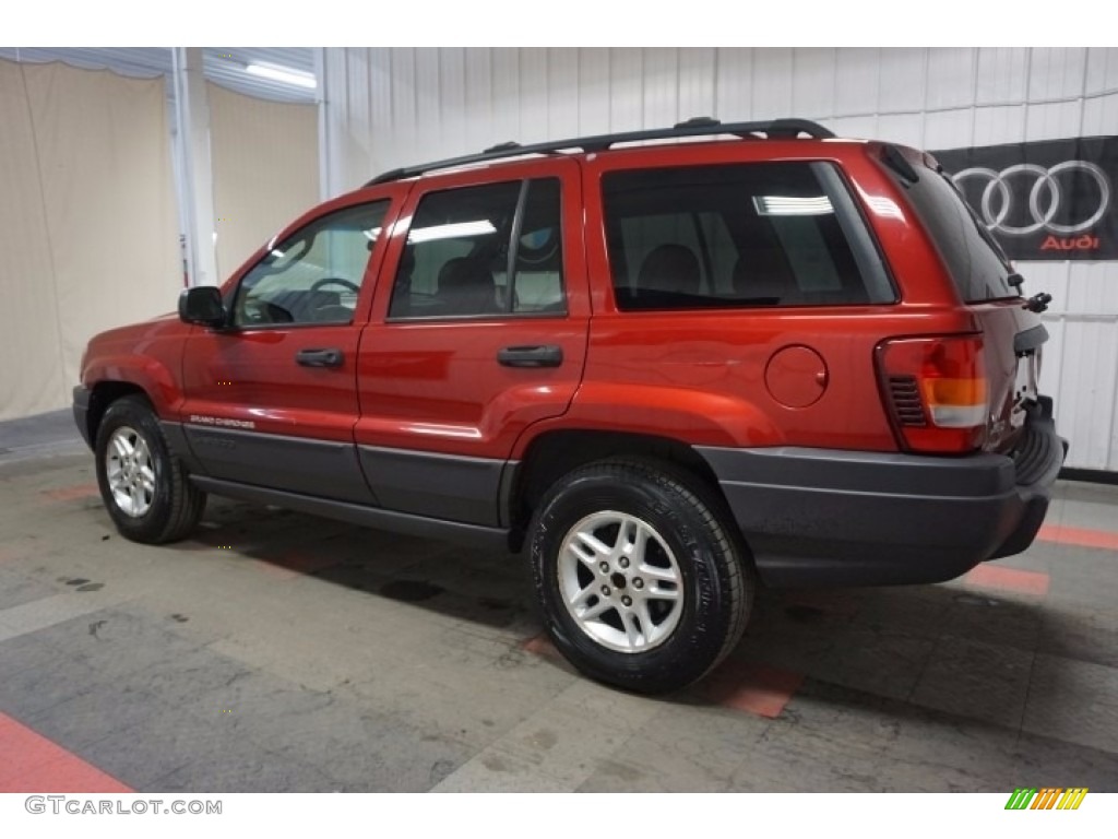 2004 Grand Cherokee Laredo 4x4 - Inferno Red Pearl / Dark Slate Gray photo #11