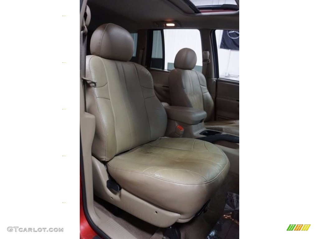 2004 Grand Cherokee Laredo 4x4 - Inferno Red Pearl / Dark Slate Gray photo #18