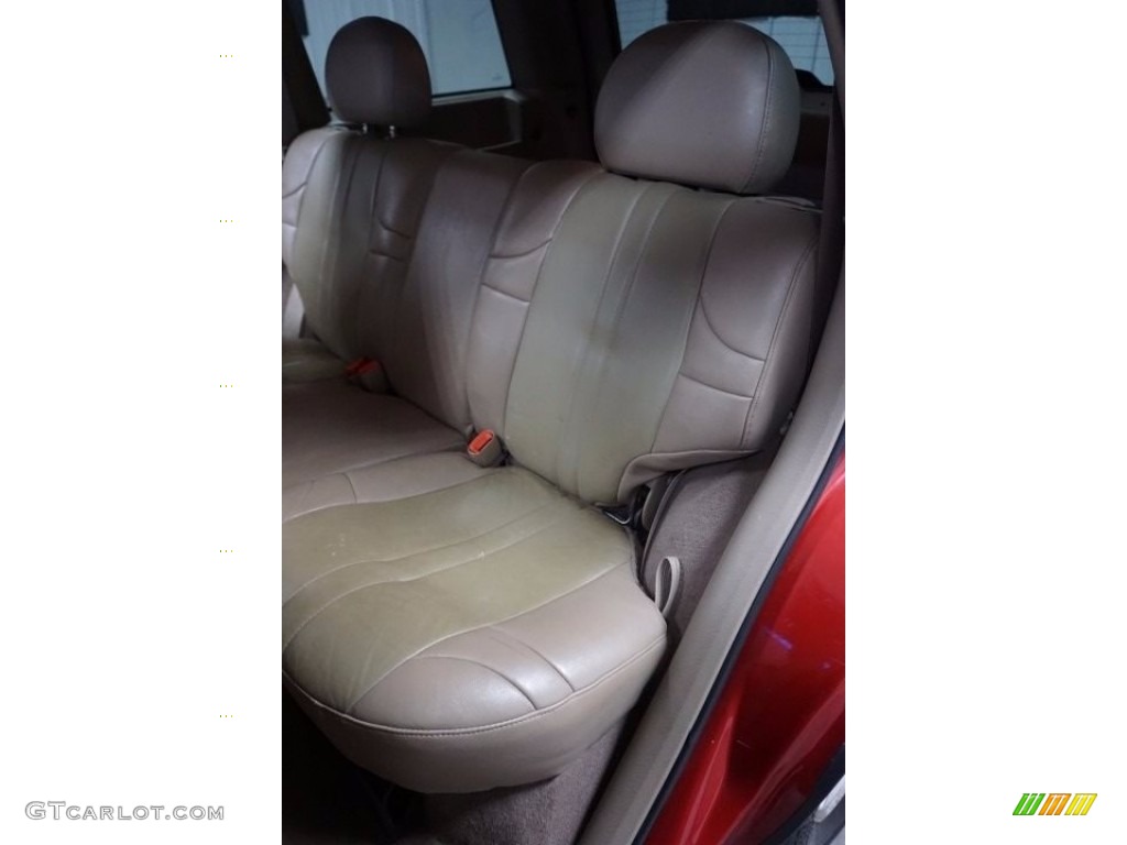 2004 Grand Cherokee Laredo 4x4 - Inferno Red Pearl / Dark Slate Gray photo #21