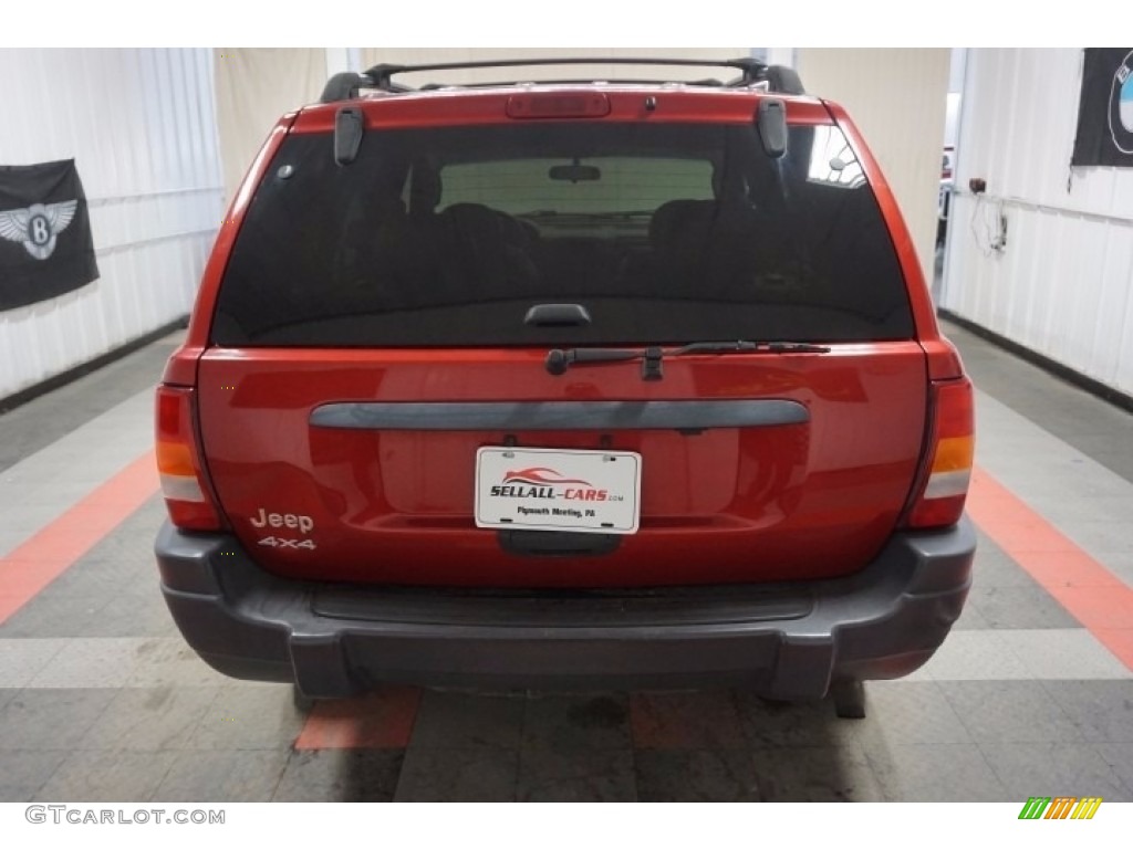2004 Grand Cherokee Laredo 4x4 - Inferno Red Pearl / Dark Slate Gray photo #53