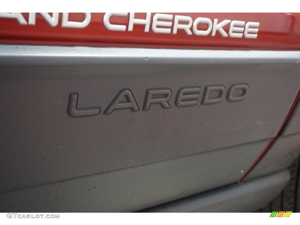 2004 Grand Cherokee Laredo 4x4 - Inferno Red Pearl / Dark Slate Gray photo #68