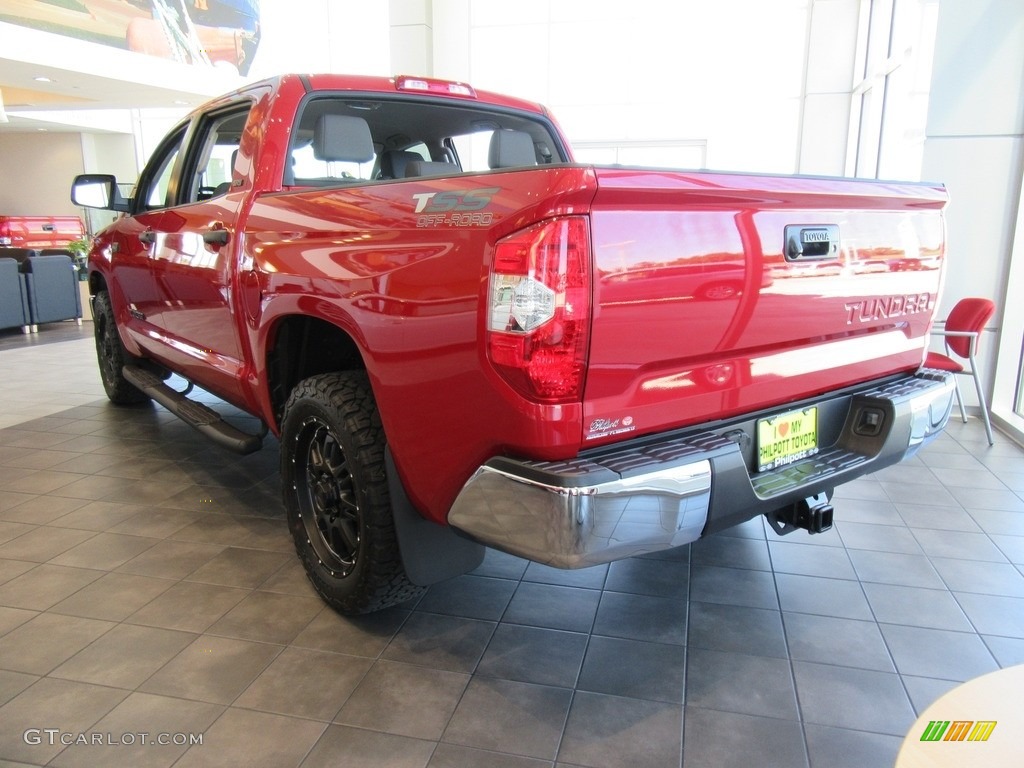 2017 Tundra SR5 CrewMax - Barcelona Red Metallic / Graphite photo #5