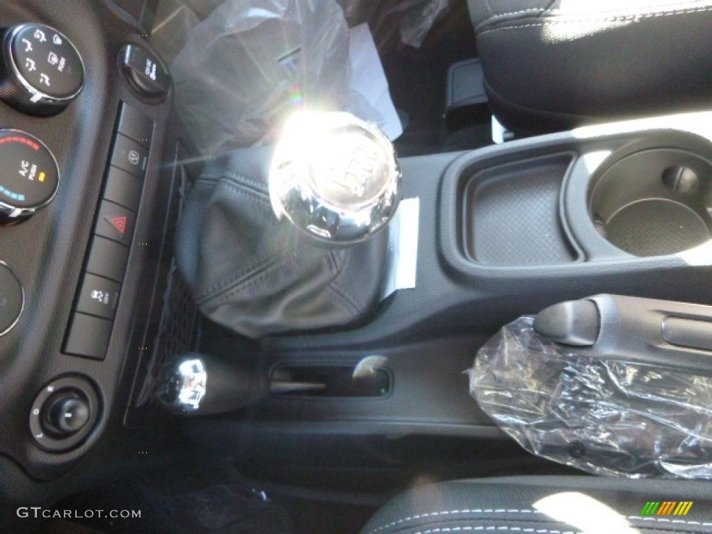 2017 Wrangler Rubicon 4x4 - Black / Black photo #19