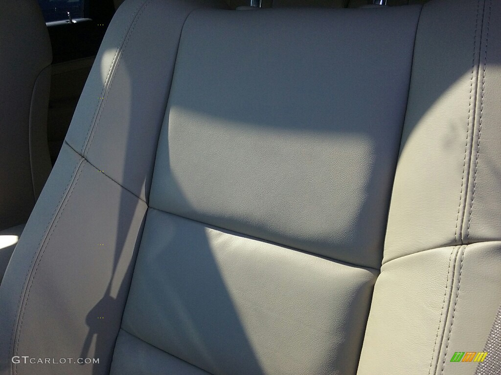 2017 Grand Cherokee Limited 4x4 - Diamond Black Crystal Pearl / Black/Light Frost Beige photo #5