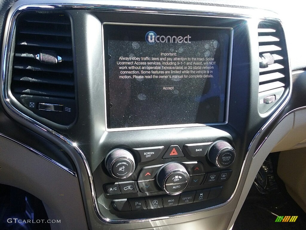 2017 Grand Cherokee Limited 4x4 - Diamond Black Crystal Pearl / Black/Light Frost Beige photo #10