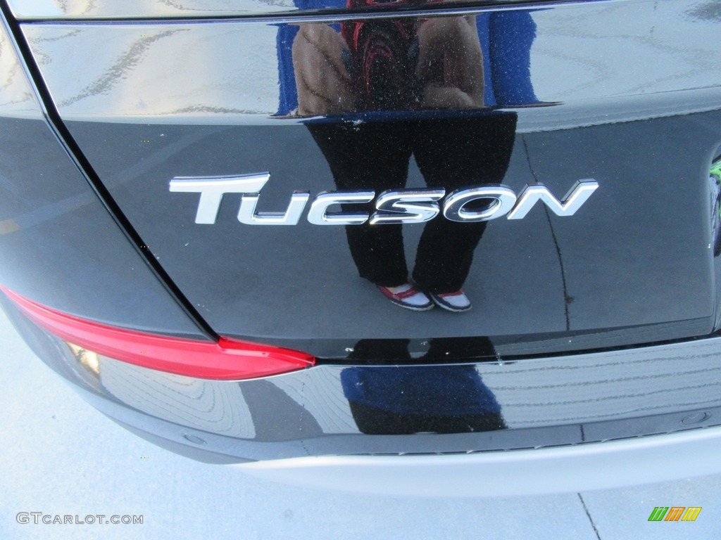 2017 Hyundai Tucson Limited Marks and Logos Photo #116276031