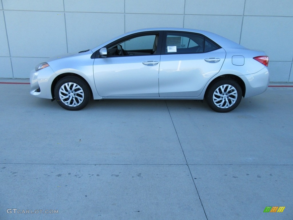 Classic Silver Metalic 2017 Toyota Corolla LE Exterior Photo #116278986
