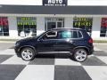 Deep Black Pearl - Tiguan S Photo No. 3