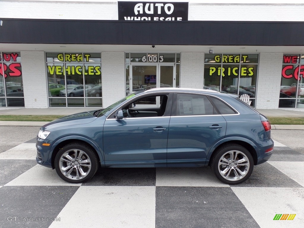 2016 Q3 2.0 TSFI Premium Plus quattro - Utopia Blue Metallic / Rock Gray photo #1