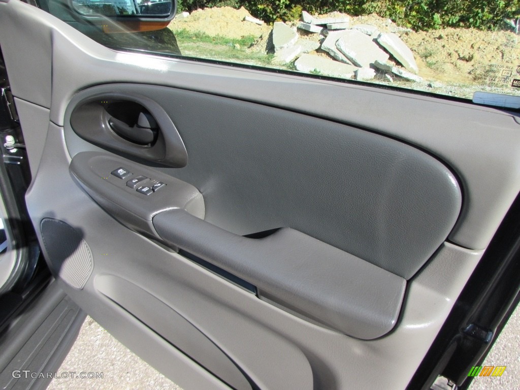 2002 TrailBlazer LTZ 4x4 - Onyx Black / Dark Pewter photo #22
