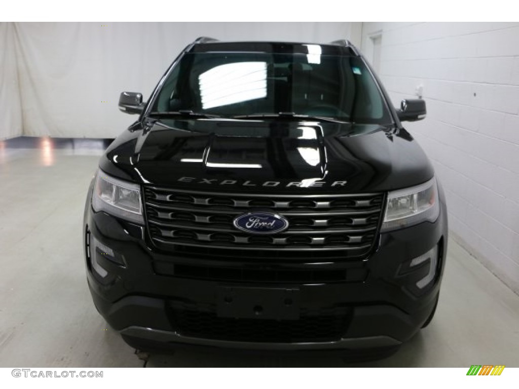 2017 Explorer XLT 4WD - Shadow Black / Ebony Black photo #7