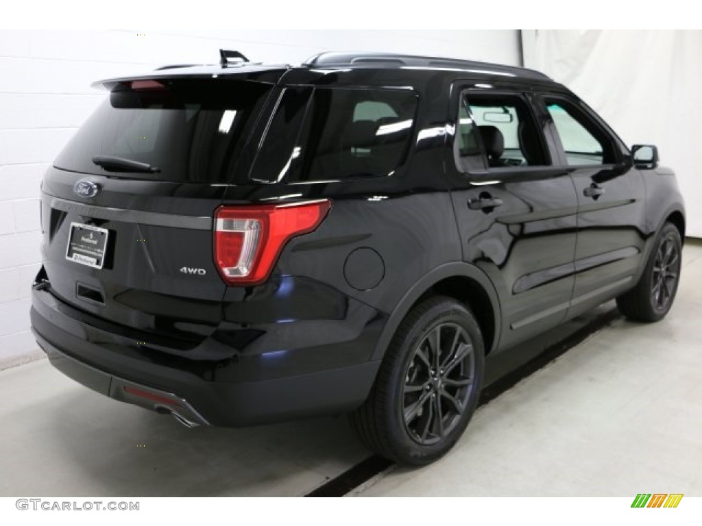 2017 Explorer XLT 4WD - Shadow Black / Ebony Black photo #9