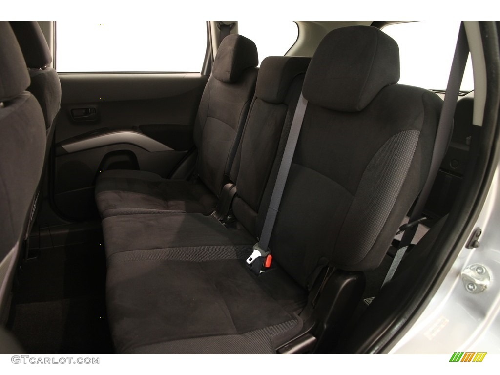 2007 Outlander ES - Cool Silver Metallic / Black photo #12