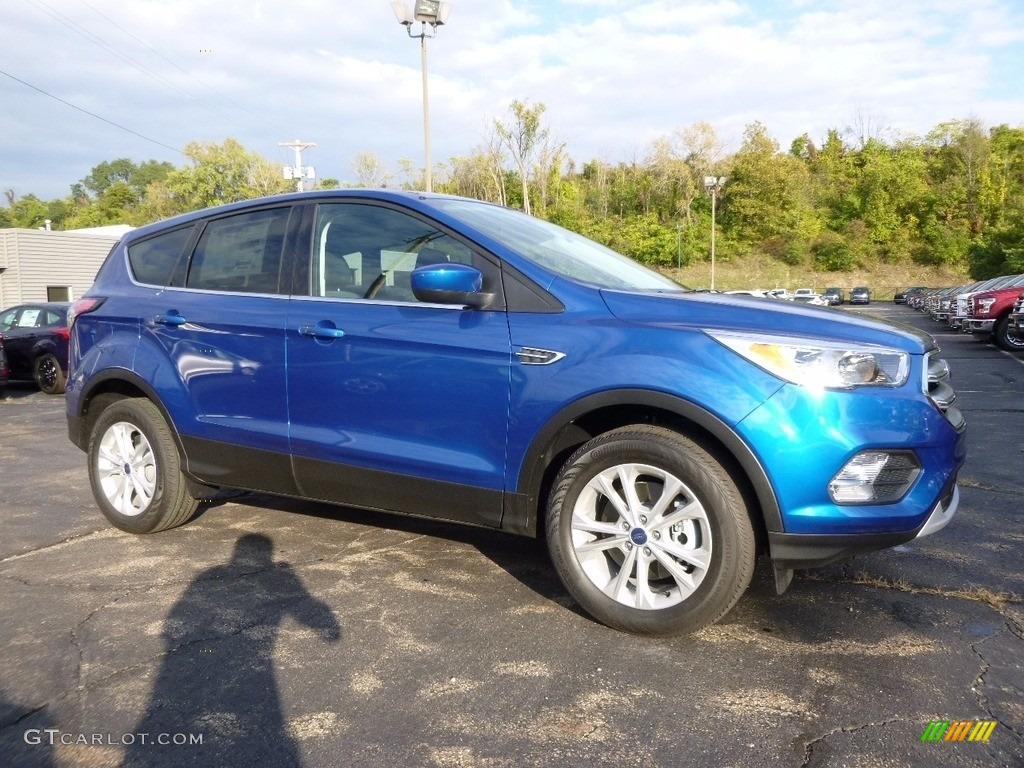 2017 Escape SE 4WD - Lightning Blue / Charcoal Black photo #1