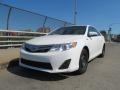 Super White - Camry Hybrid LE Photo No. 3